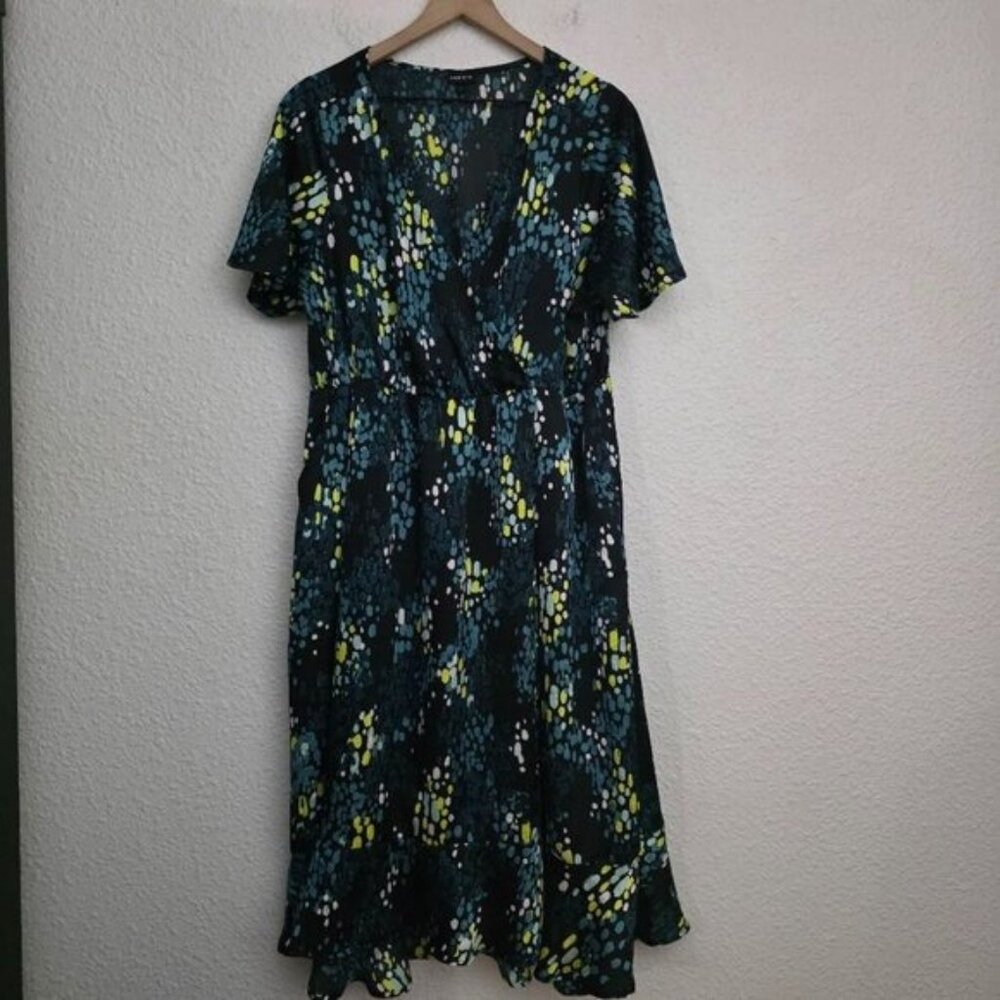 Torrid Midi Bubble Charm Flutter Sleeve Wrap Dres… - image 2